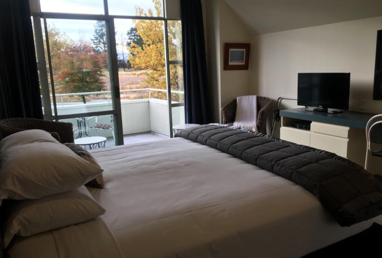 קרומוול Colonial Manor Motel מראה חיצוני תמונה